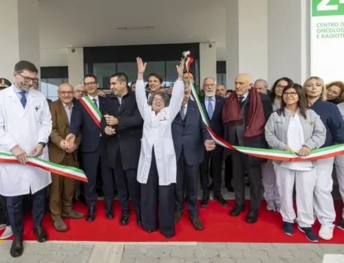 Infor rinnova il sostegno al territorio con una poltrona per terapia infusiva di ultima generazione per il Nuovo Centro Oncologico di Parma
